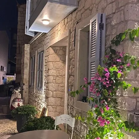 Zena Adults Only Alaçatı